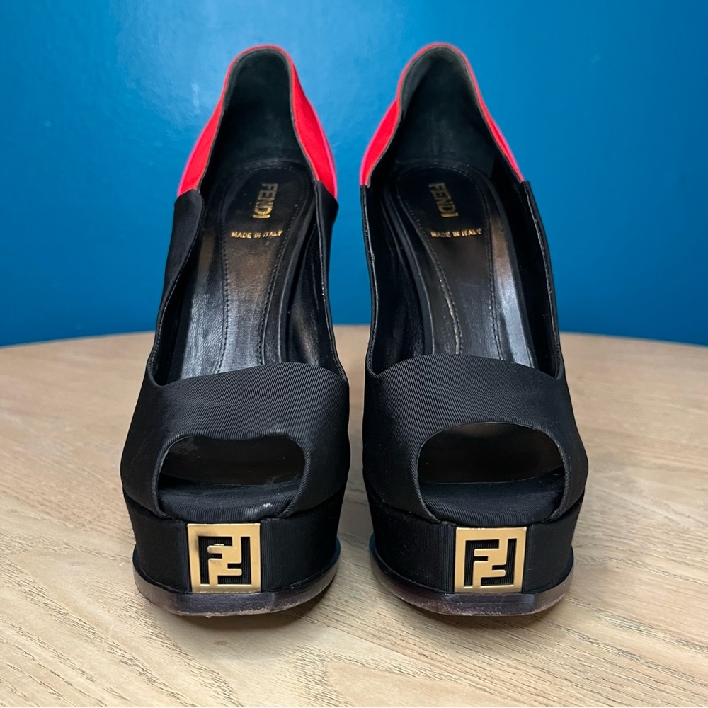 Fendi Colorblock Satin Fendista Peep Toe Platform Tricolor Pink Pumps Size 38.5 - Picture 2 of 9